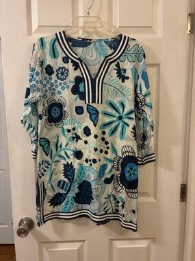 Sakkas Teal & Navy Floral V-Neck Tunic